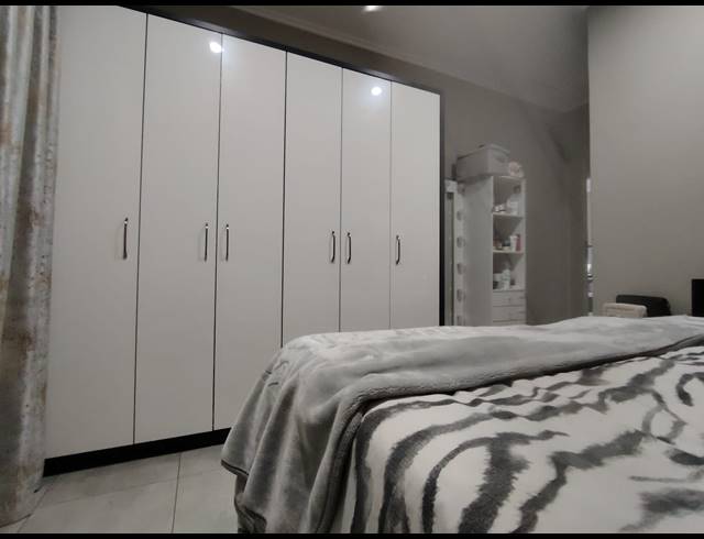 3 BEDROOM FREESTANDING FOR SALE IN VORNA VALLEY
